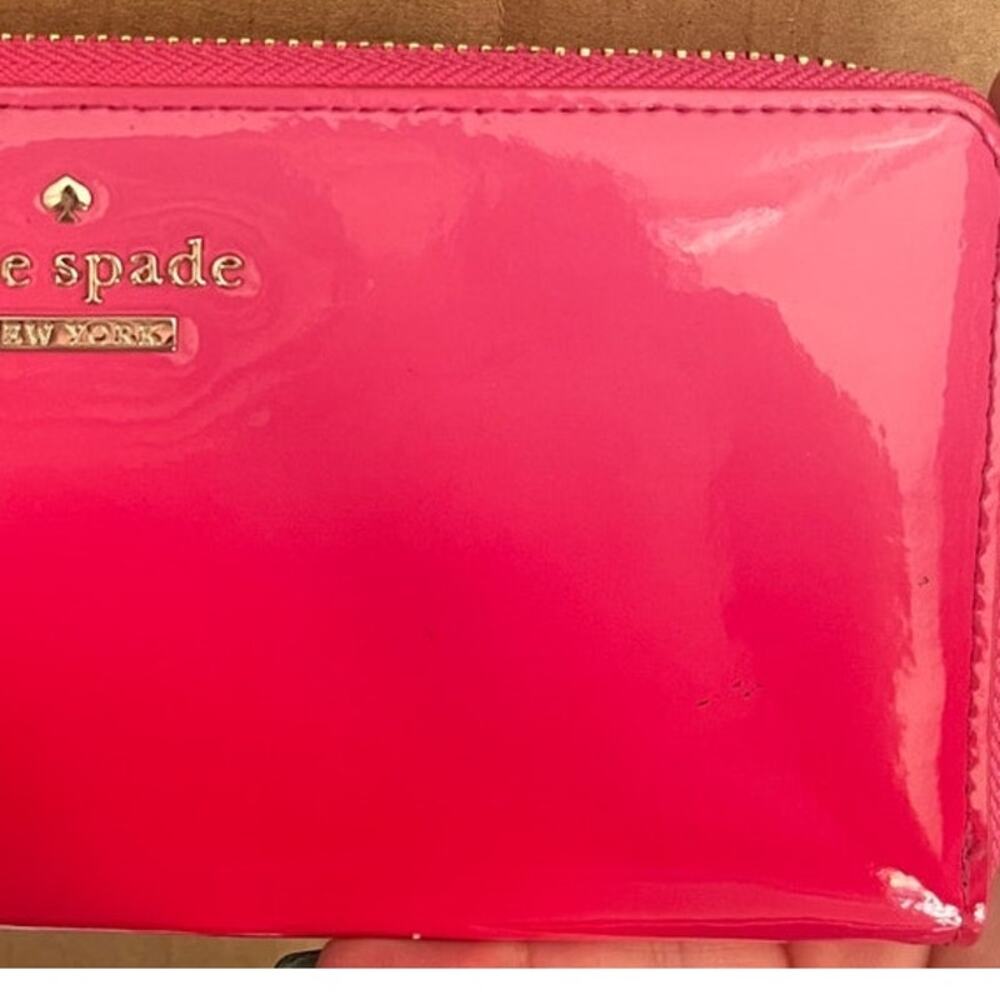 Kate Spade PWRU4190 Cedar Street Ombre Nisha Zip Wallet PINK OMBRE Like New - Picture 4 of 4